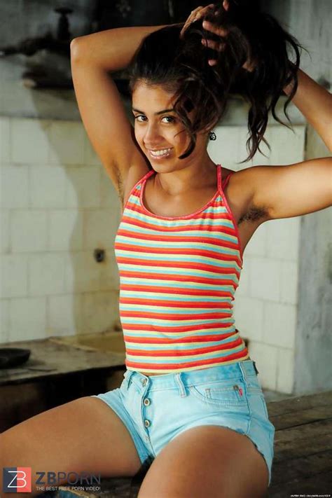 Ambar Atk Furry Black Haired ZB Porn