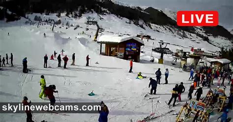 【LIVE】 Webcam Livigno - Ski Area San Rocco | SkylineWebcams