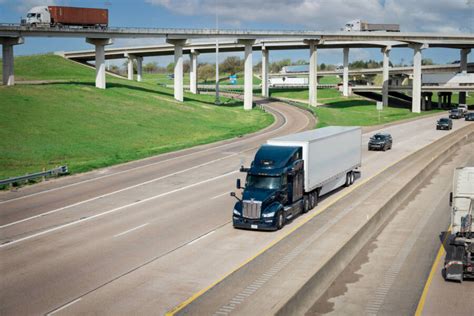 Deutsche Post Geht Elektrisch Erster Oberleitungs Lkw Auf Dem E Highway