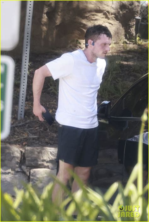 Josh Hutcherson Goes Shirtless For Run Around La Photo 5037075