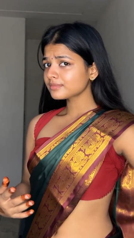 Hot Sexy Beautiful Tamil Girl Low Hip Saree And Navel Show Mkv Snapshot Postimages
