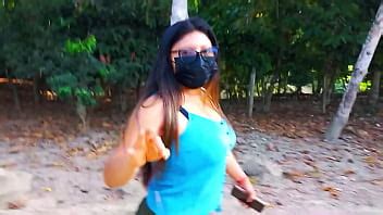 MI NOVIO NO LLEGO AL HOTEL Y AHORA TENGO QUE JUGAR SOLA CON MI GRAN DILDO DESPUES DE ESTO MI