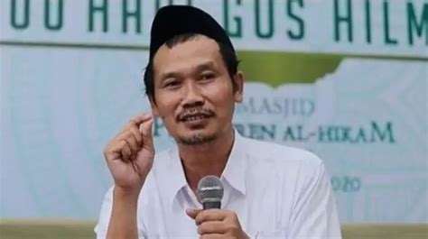 Beda Tarif Ceramah Gus Miftah Vs Gus Baha Adab Viral Bak Bumi Dan Langit