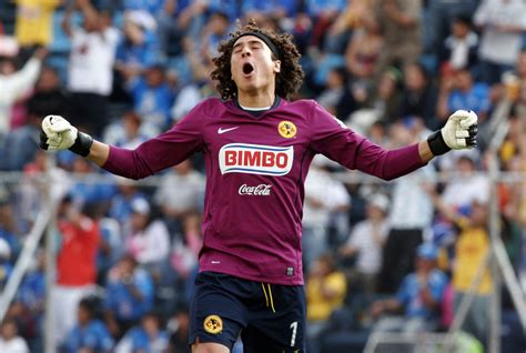 Guillermo Ochoa Entra En El Top 10 De Los Mejores Porteros Del Siglo Xxi