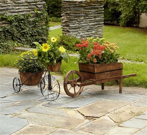 10 Diy Wooden Wheelbarrow Planter Diy To Make