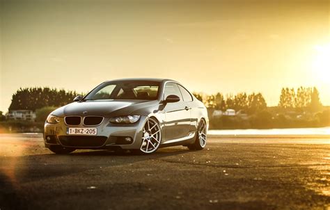 Обои Bmw Silver Wheels E92 Frontside на телефон и рабочий стол