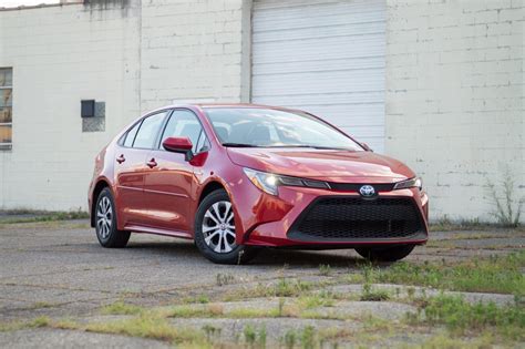 Toyota Corolla Hybrid packs the best parts of the Prius without the ...