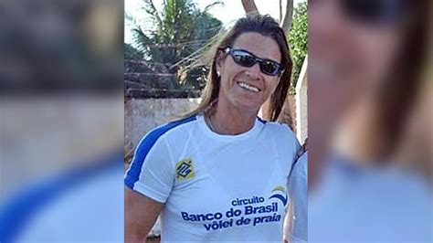 Ex atleta que agrediu entregador é acusada de bater na própria mãe