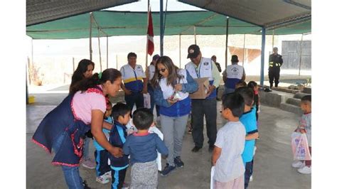 Entrega De Kit Escolar A Instituciones Educativas Por Parte Del Alcalde