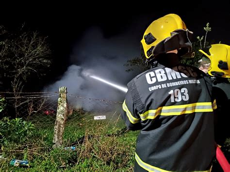 Incêndio destrói casa na Residência Fuck em Monte Castelo JMais