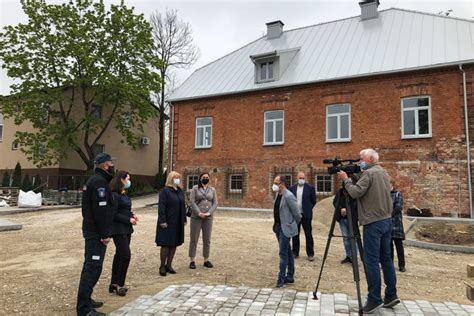 Prie Laisvės kovotojų palaikų surastas sidabruotas žiedas su Jogailos