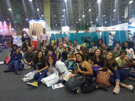 Alunos da rede municipal de Búzios visitam XIX Bienal do Livro