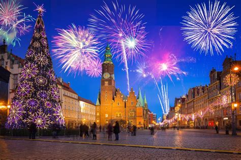 nowy rok sylwester fajerwerki wrocław rynek święta shutterstock