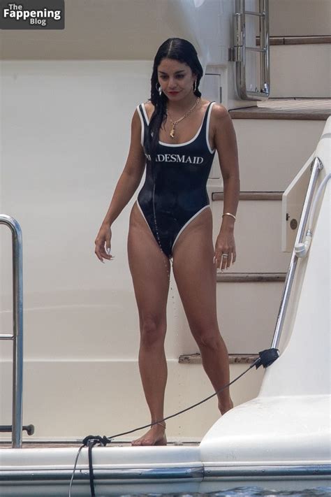 Vanessa Hudgens Hot 8 Photos TheFappening