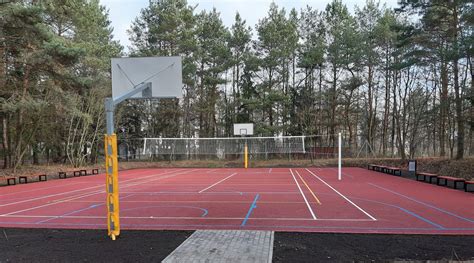 Wielofunkcyjne Boisko W Kiekrzu Ju Gotowe Codzienny Pozna