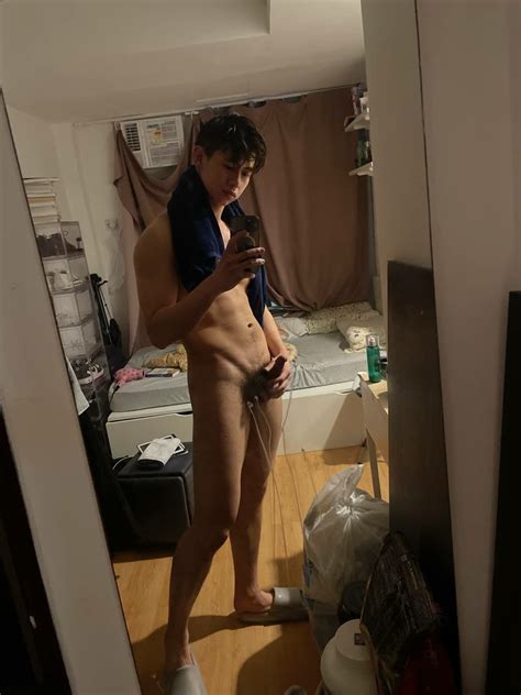 Hot HK twink jerk off and cum ThisVid 日本語で