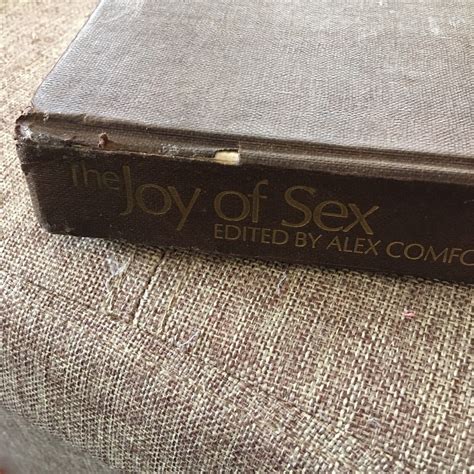 VTG 1972 The Joy Of Sex A Cordon Bleu Guide To Lovemaking HC Alex