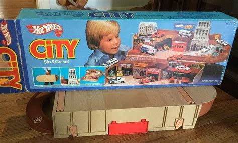 Vintage Hot Wheels City Sto Go Play Set Parking Garage Toy In