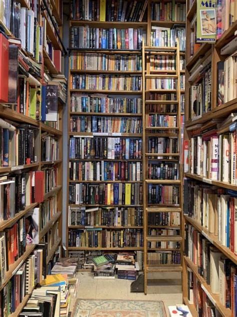 16 LOVELY Bookstores in Manhattan to Visit | Best NYC Bookstores