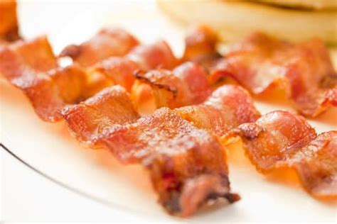 Bacon Vs Turkey Bacon Macros A Complete Overview Delifo