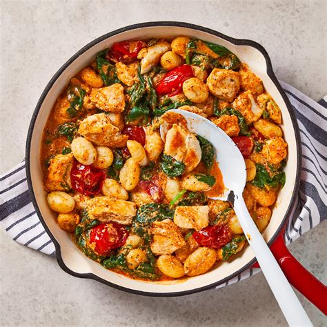 10 Min Creamy Tomato Chicken Gnocchi Recipe Gousto