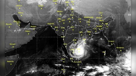 Cyclone Vardah Tamil Nadu Andhra Pradesh Brace For Impact Emergency