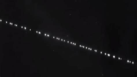 Not Ufos Spacex Starlink Satellites Spotted In The Night Sky