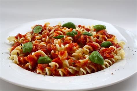 Fusilli With Roma Tomato Sauce