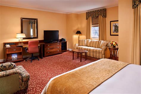 Hotel Rooms Dearborn, MI | The Dearborn Inn, A Marriott Hotel