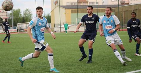 Footballrégional 1 Poule C Vesoul Soffre Un Précieux Succès