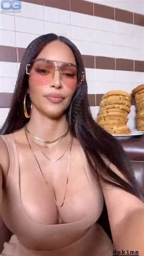 Kim Kardashian Nude Pictures Onlyfans Leaks Playboy Photos Sex Scene Uncensored