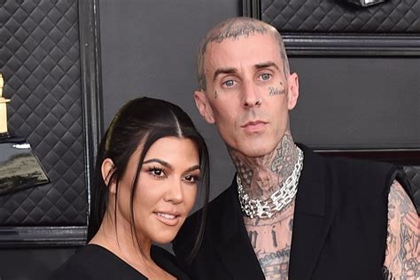 Travis Barker plane crash: What the musician has said about the 2008 ...