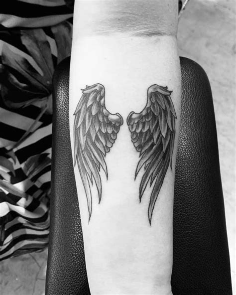 91 Epic Angel Wings Tattoo Ideas