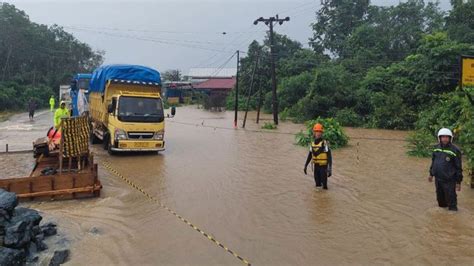 Banjir Di Tanah Laut Dan Tanah Bumbu Kalsel 208 KK Terdampak