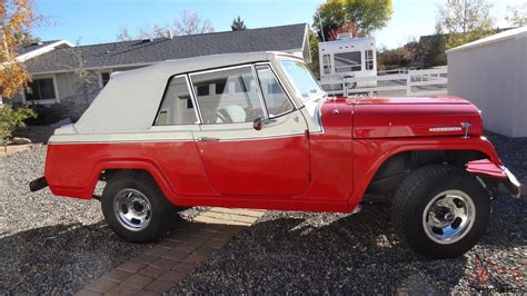 Jeep : Commando Jeepster Convertible