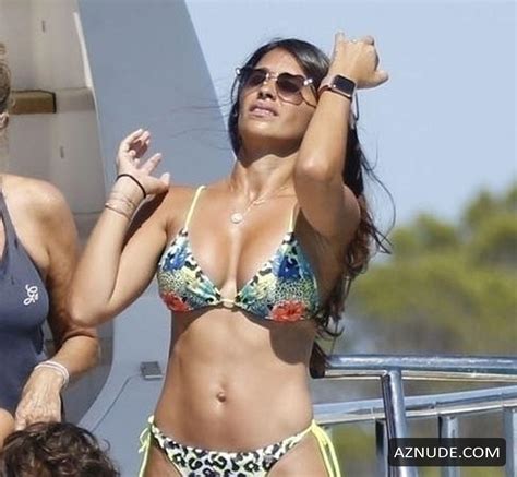 Antonela Roccuzzo Nude Aznude