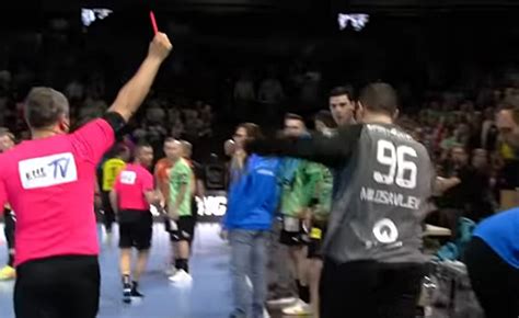 VIDEO Da li je Banda zaslužio crveni karton Balkan Handball