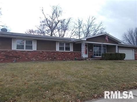 Macomb, IL Real Estate - Macomb Homes for Sale | realtor.com®