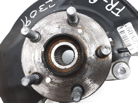 Lexus Ct H Front Passenger Spindle Knuckle Hub