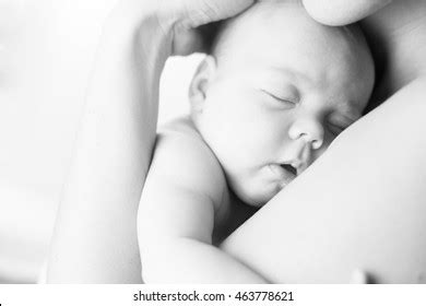 Thousand Beautiful Naked Mother Small Daughter Royalty Free Images Stock Photos Pictures