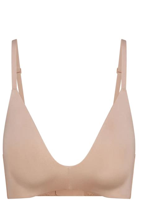 SKIMS WIRELESS FORM T SHIRT DEMI BRA ShopperBoard