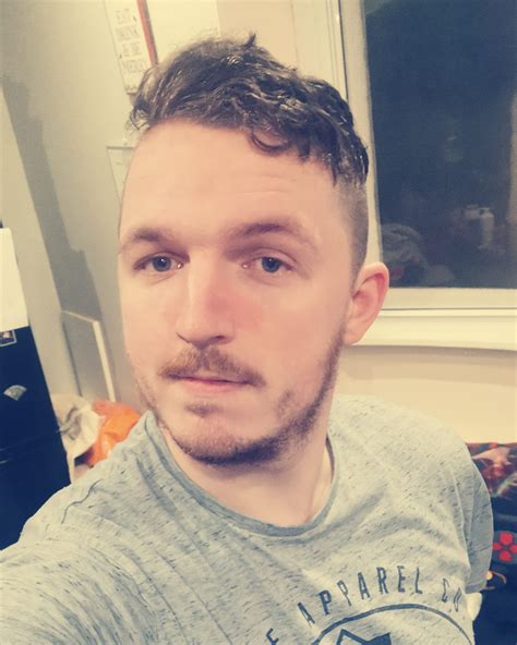 28 Year Old Male Not The Most Confident Guy There Is R Freecompliments