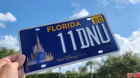 First Look At Walt Disney World 50th Anniversary License Plate Chip And Company