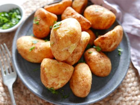 How To Make Frozen Roasted Potatoes In An Air Fryer Cook Simply