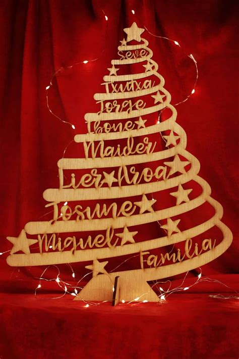 Árbol de navidad familiar personalizado tamaño mediano Bolasdenavidad