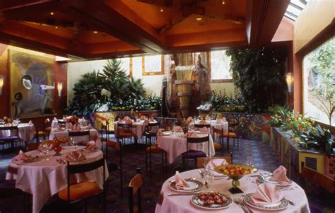 Behind The Design Of Spago Hollywood The Original Spago Barbara