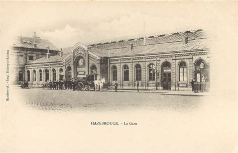 59 HAZEBROUCK Tout Le Personnel Des Chemins De Fer Devant La Gare