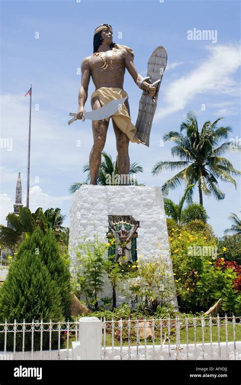 Lapu Lapu Monument Hi Res Stock Photography And Images Alamy