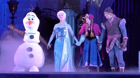 A Frozen Holiday Wish 2018 At Walt Disney Worlds Magic Kingdom Youtube