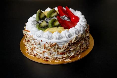 Fresh Exotic Fruit Cake Epilicious